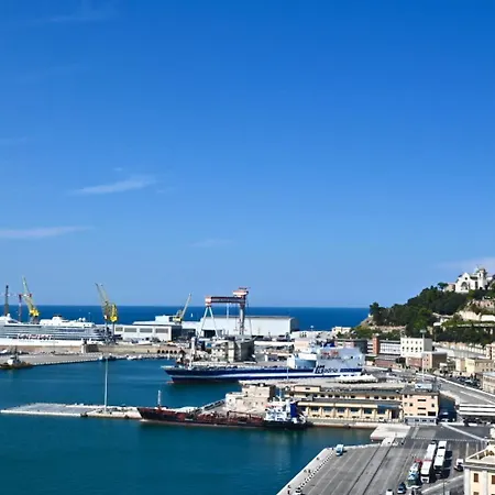 A40 - Ancona, Elegante Bilocale In Centro Con Vista Mozzafiato! アパート *